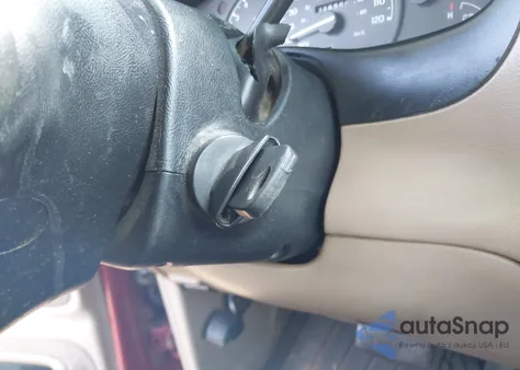 1998 Ford Explorer Eddie Bauer/Limited/Xl/Xlt z USA, uszkodzony, nr VIN 1FMZU32E9WUC68645